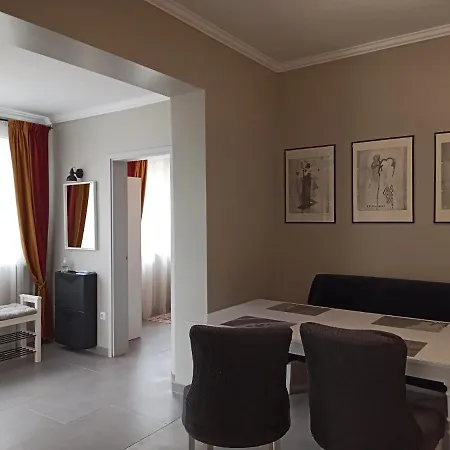 Dragos Voda Apartment *